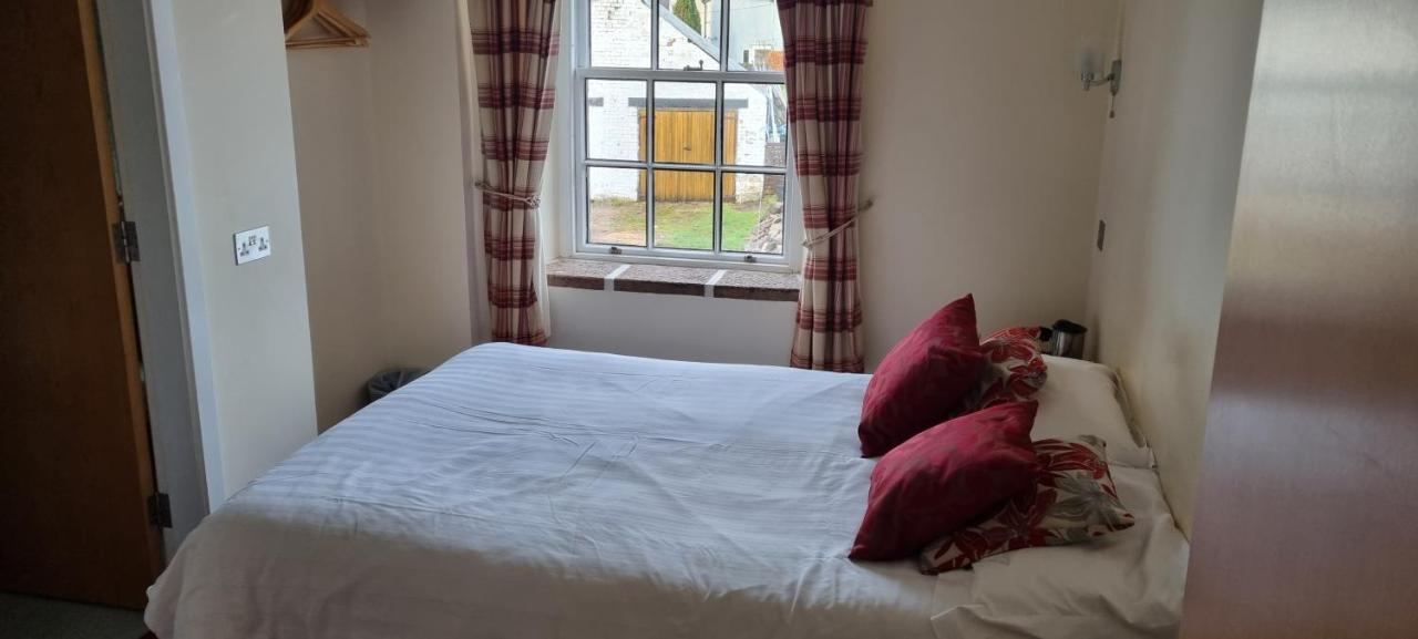Ecclefechan Hotel ภายนอก รูปภาพ